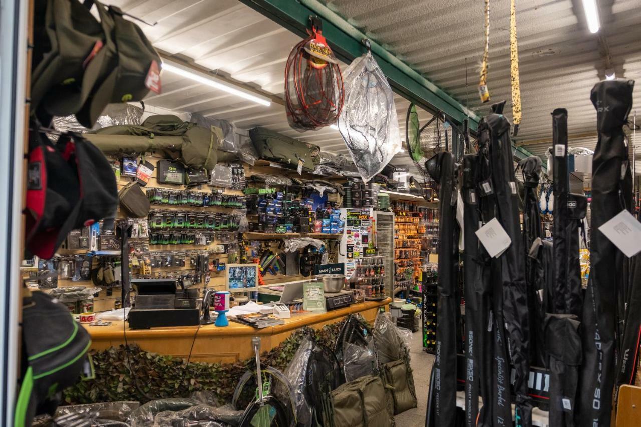 Rum Bridge Fisheries "The Cabin" Hotel Clare Buitenkant foto